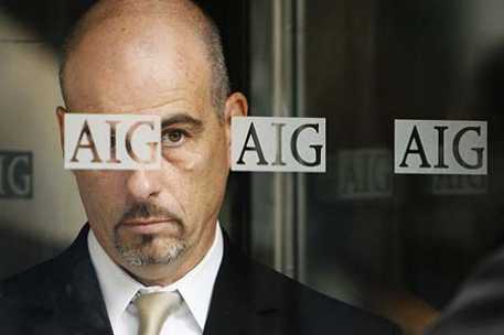 AIG выплатит деньги обманутым инвесторам