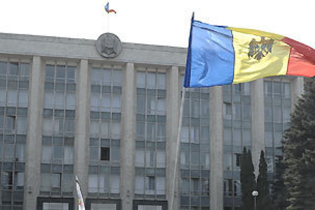 12 кандидатов примут участие в парламентских выборах Молдавии
