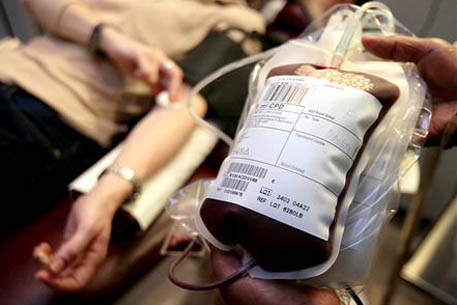 Сотрудник госпиталя 2,5 года торговал донорской кровью