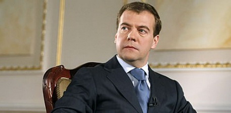 Китайцы сравнили Медведева со Сталиным