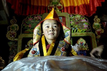 В Тибете интронизировали 5-летнего Будду Деджуба
