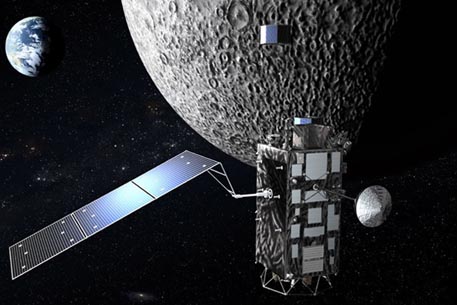 Японский зонд обнаружил следы океана магмы на Луне
