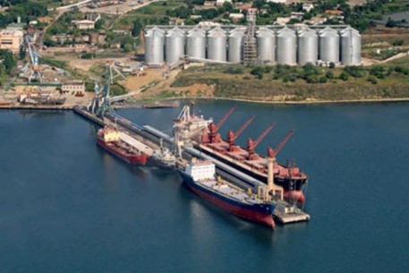 Казахстан откроет зерновой терминал в порту Ирана в мае