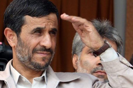 Ахмадинежад обратился за визой в США 