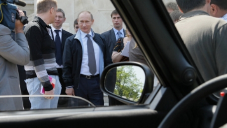 Владимир Путин прокатил главу Nissan