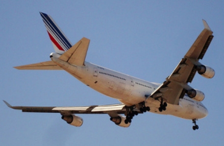 На борту самолета авиакомпании Air France умер пассажир
