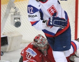 Словакия сенсационно переиграла Канаду в четвертьфинале ЧМ по хоккею ?>