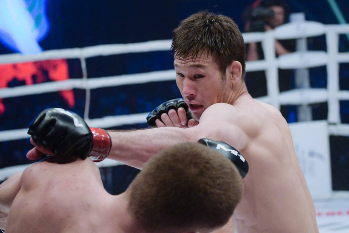 "Я работал грузчиком". Шавкат Рахмонов - о трудностях, пути к успеху, семье, казахстанском спорте, карьере и UFC. Фото 3