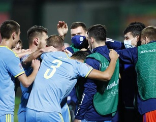 Фото с матча Литва - Казахстан в Лиге наций ?>