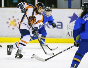 Репортаж с матча женского чемпионата мира по хоккею Казахстан - Нидерланды