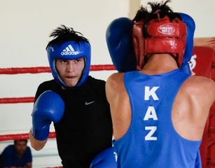 Казахстаснкие боксеры перед чемпионатом Азии и Универсиадой