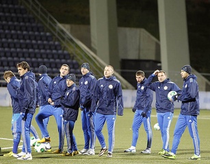 Фото с предматчевой тренировки сборной Казахстана по футболу 