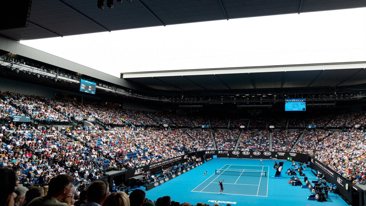 Australian Open под угрозой? Путинцева и остальные вновь на изоляции, а игровой день в Мельбурне отменен