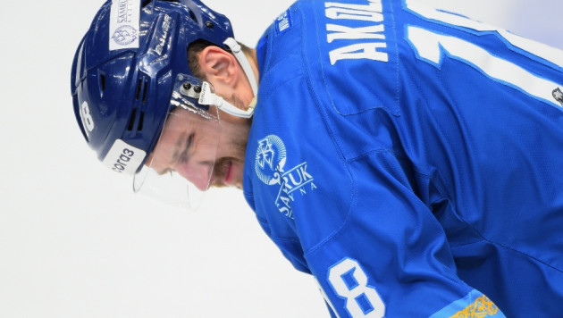 Силовой прием хоккеиста "Барыса" стал одним из лучших месяца в КХЛ