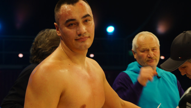 Прямая трансляция титульного боя казахстанского супертяжа за пояс от WBA