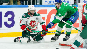 Команда хоккеиста сборной Казахстана стала первым полуфиналистом Кубка Гагарина