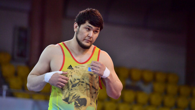 Казахстанский вольник-супертяж завоевал олимпийскую лицензию на Игры в Токио