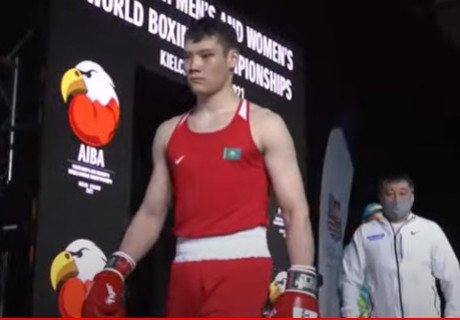 Казахстанский тяжеловес не смог победить индийского боксера и упустил медаль МЧМ-2021