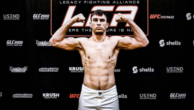 Казахстанский боец ММА проведет поединок за пояс на глазах у президента UFC