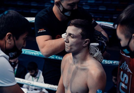 Казахстанский боксер получил соперника с 18 нокаутами