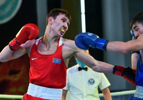 Участник Олимпиады-2020 от Казахстана проиграл в первом же бою на чемпионате Азии по боксу