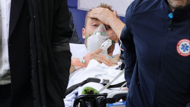 Появилась информация из больницы о состоянии потерявшего сознание во время матча Евро футболиста сборной Дании