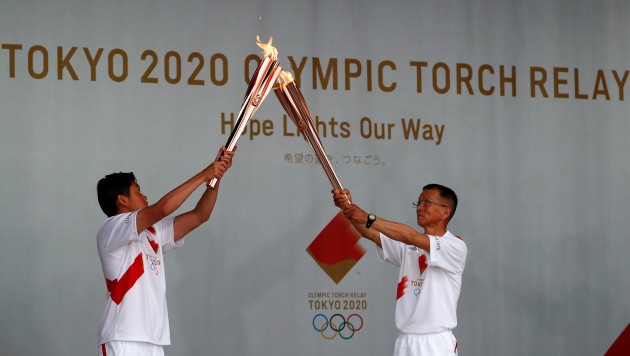 Церемония прибытия олимпийского огня началась в Токио