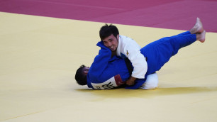 Казахстанский дзюдоист Елдос Сметов выиграл первую схватку и вышел в четвертьфинал Олимпиады-2020