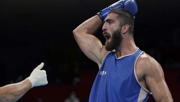 Французский боксер устроил забастовку после своей дисквалификации на Олимпиаде-2020