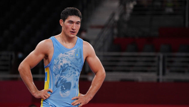 Чемпион Азии по борьбе из Казахстана проиграл на старте Олимпиады-2020. Но шанс на медаль есть