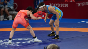 Казахстанский борец проиграл призеру ЧМ и остался без финала Олимпиады. Есть шанс на "бронзу"