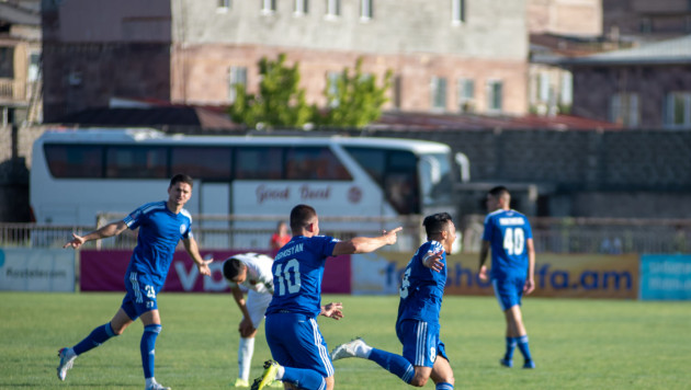 Казахстанский защитник отметился голом во втором матче за армянский клуб