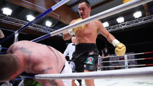 Казахстанского супертяжа обвинили в использовании "грязных" приемов в бою за титул от WBA