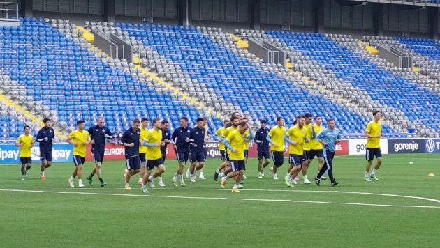 Сборная Казахстана по футболу провела тренировку перед матчем с Украиной на "Астана Арене"