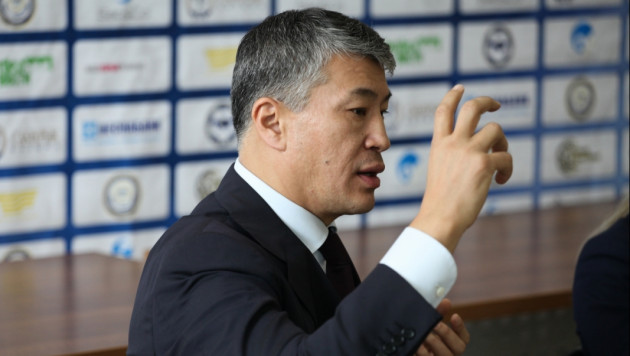 "Зачем врать". Боранбаев - о том, почему известные тренеры и футболисты не приезжают в Казахстан