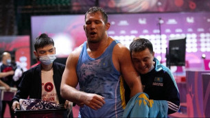 Казахстанский борец вышел в полуфинал чемпионата мира