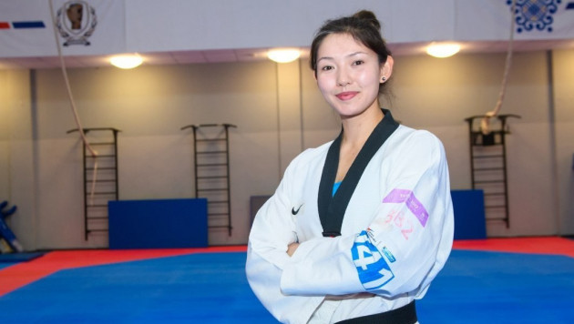Казахстанская таеквондистка завоевала золото на втором международном турнире подряд