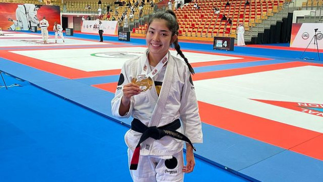 Казахстанка выиграла золото чемпионата мира по джиу-джитсу