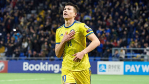 Зайнутдинов забил курьезный гол и открыл счет в матче Казахстан - Таджикистан