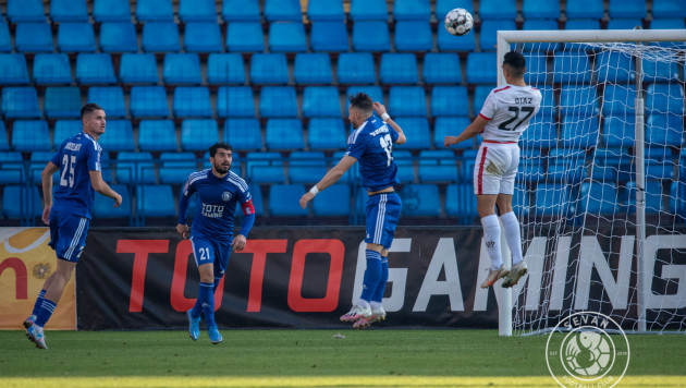 Клуб казахстанского футболиста второй раз подряд не явился на матч