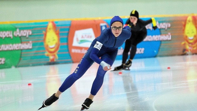 Казахстанка выиграла третью медаль за неделю на этапах Кубка мира по конькобежному спорту