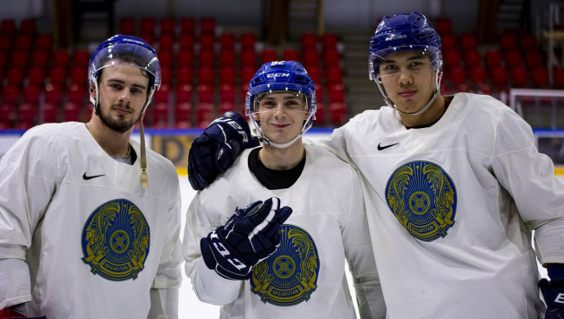 Казахстан забросил первую шайбу на молодежном ЧМ-2021 по хоккею на 42-й секунде