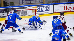 Сборная Казахстана проиграла заключительный матч на молодежном ЧМ по хоккею