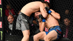 "Выбраться из идеальной гильотины не было шансов". Казахстанские бойцы попали в рейтинг года в UFC
