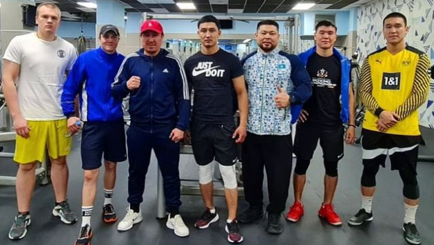 Обязательный претендент, чемпион Азии и боксер из топ-10 рейтинга WBA из Казахстана начали тренировочный лагерь
