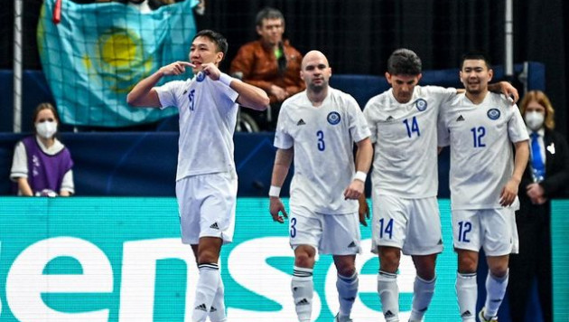 Казахстану предсказали нелегкий матч за выход в полуфинал Евро-2022 по футзалу