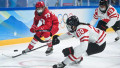 Россия крупно проиграла Канаде в скандальном хоккейном матче на Олимпиаде-2022