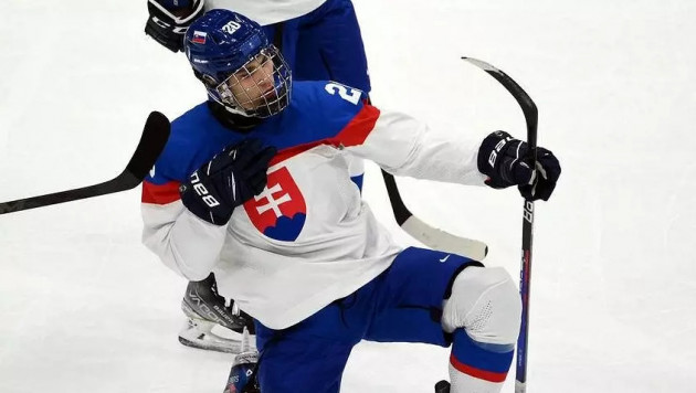 17-летний хоккеист вышел в лидеры снайперской гонки на Олимпиаде