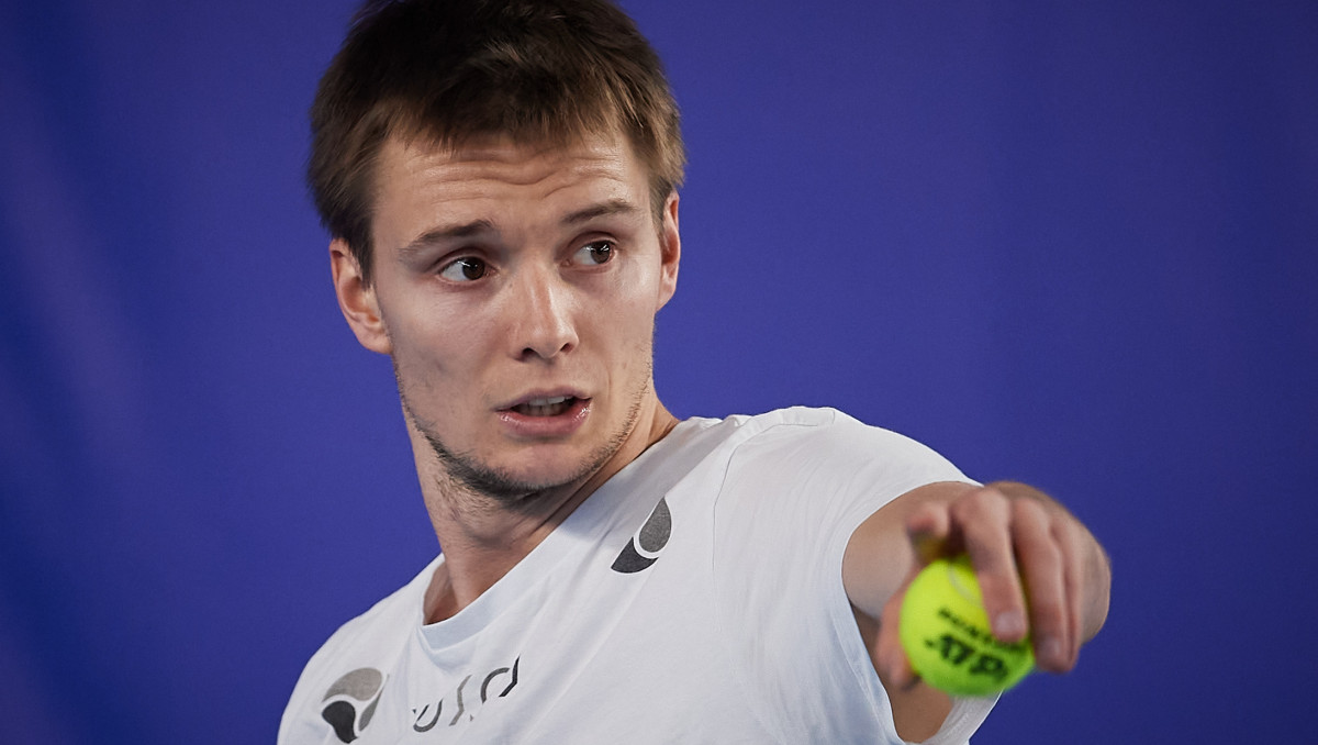 "Жить в реальности? Это скучно!". Александр Бублик - о победном турнире ATP, топ-30 и самом плохом в теннисе