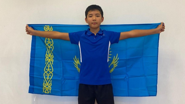Хочет стать номером один и выигрывать "Большие шлемы". Что известно о 13-летнем таланте из Казахстана